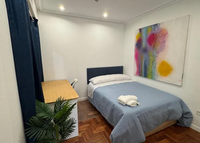 Plaza Espana 公寓 *