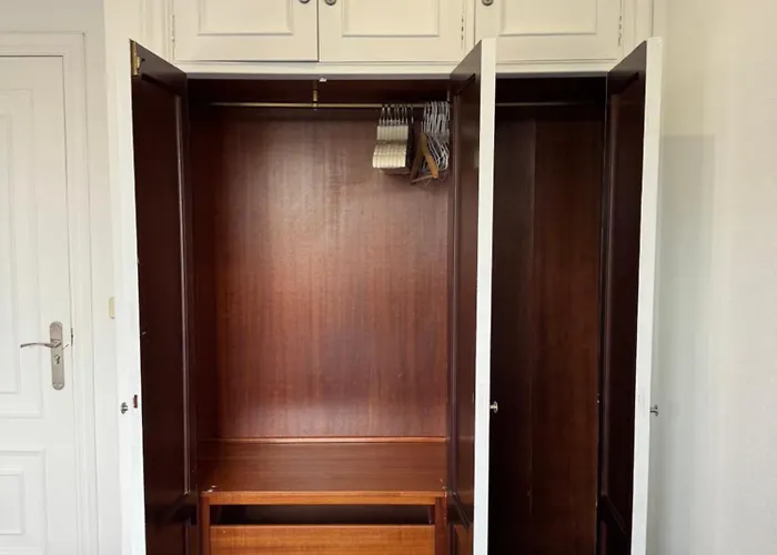 Plaza Espana 公寓 *